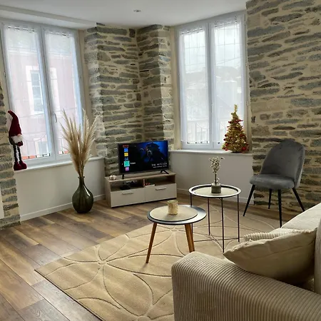 Chaleureux Et Lumineux : Apartment